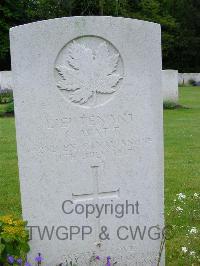 Etaples Military Cemetery - Watt, C
